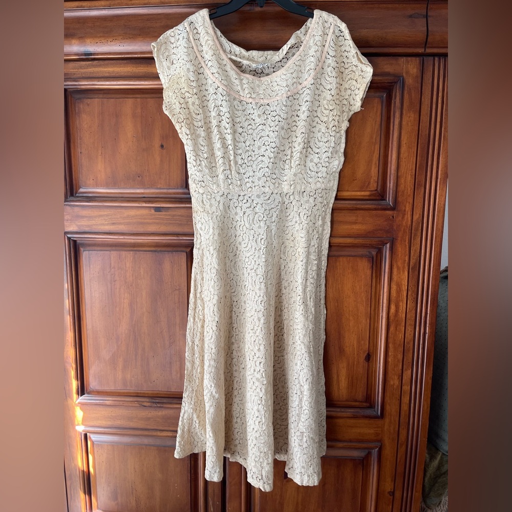 Vintage full lace dress 50’s pinup flaws